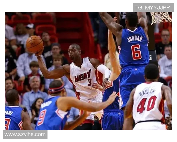 2015年NBA骑士与快船激战回顾球星对决与精彩瞬间全记录