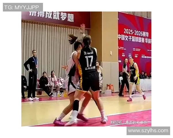 中国男篮新疆队与江苏队激战正酣谁能在这场对决中笑到最后 中国男篮新疆队与江苏队激战正酣谁能在这场对决中笑到最后