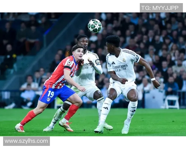 曼联与皇马巅峰对决重燃足球激情历史交锋再掀高潮