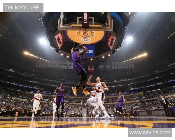 湖人对决热火山猫精彩赛事回顾与分析，谁将赢得这场激烈的较量