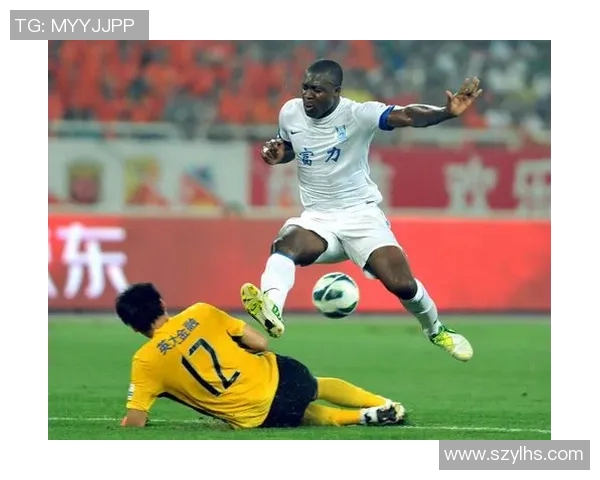 广州富力队迎战劲敌全力争胜助力球队冲击联赛前列目标 广州富力队迎战劲敌全力争胜助力球队冲击联赛前列目标