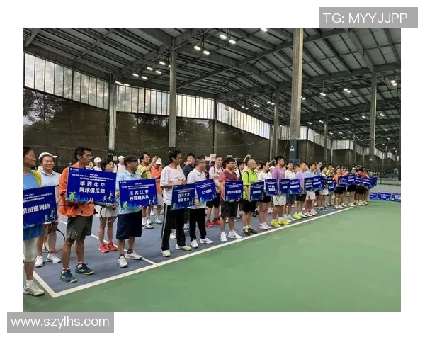 成都网球队在世锦赛中的灵活性表现与战术创新分析 成都网球队在世锦赛中的灵活性表现与战术创新分析