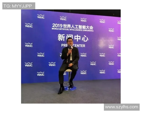 李强专访:从青涩少年到羽毛球冠军的奋斗与成长之路 李强专访:从青涩少年到羽毛球冠军的奋斗与成长之路