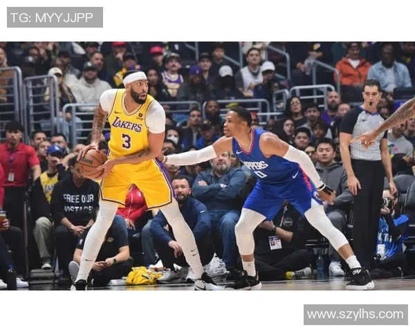 湖人对决快船精彩赛事分析与投注建议全面解读 湖人对决快船精彩赛事分析与投注建议全面解读