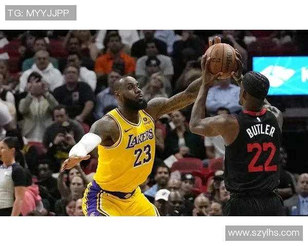 湖人对阵热火精彩直播现场全程回顾与赛后分析